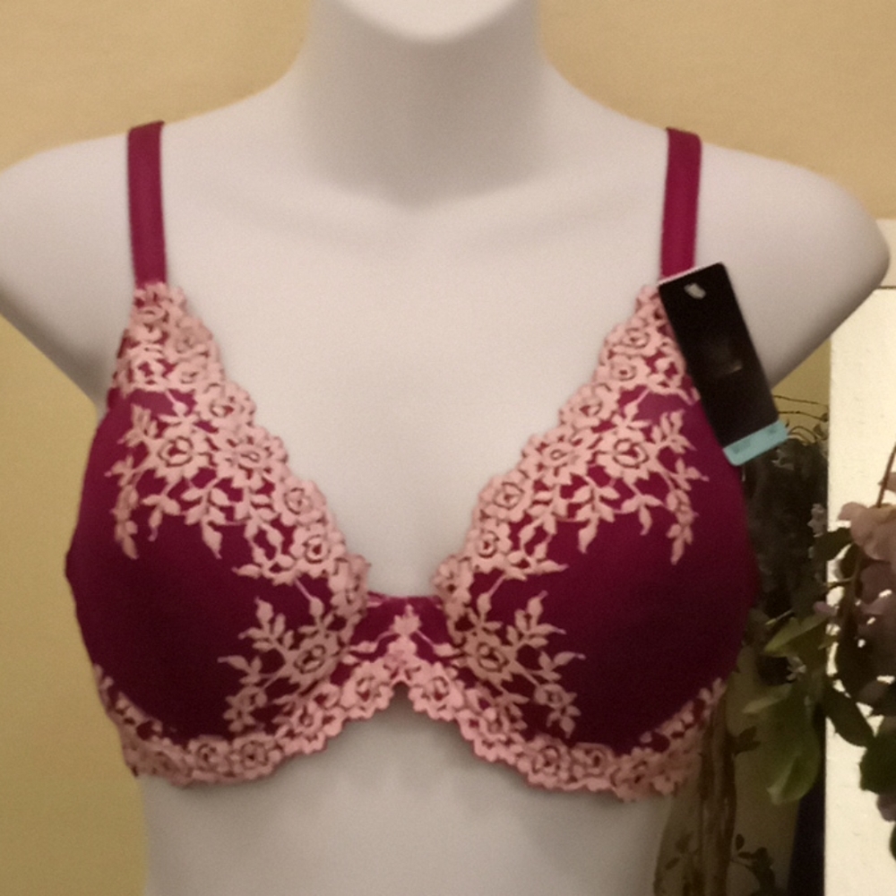 COPY - Wacoal  Raspberry Embrace  Lace  Bra